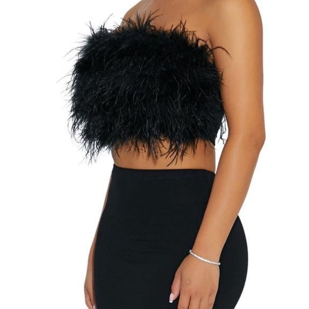 Naked wardrobe Ruffle My Feathers Tube Top
